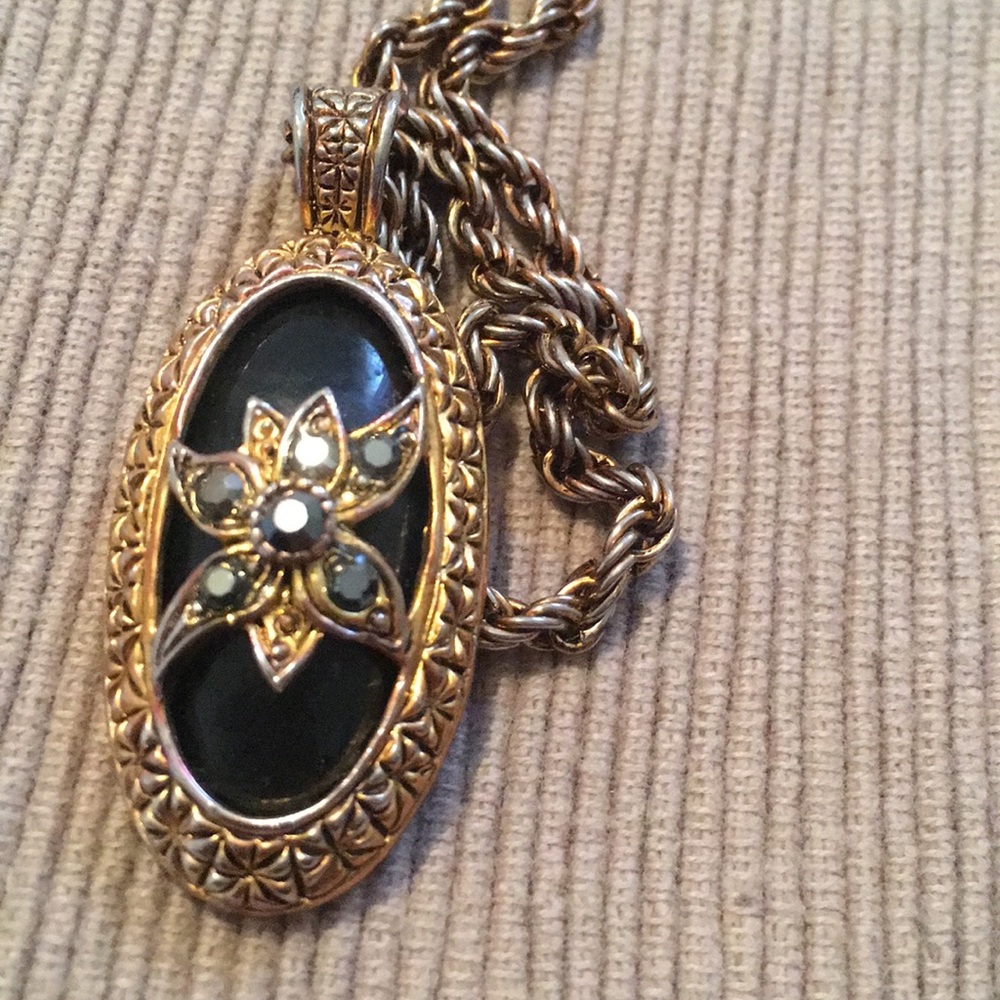 Necklace - Picture 2 of 2